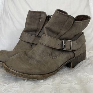 Madden Girl grey ankle booties size 8.5